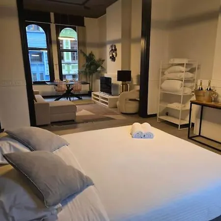 8z Dreamz 2 Apartment